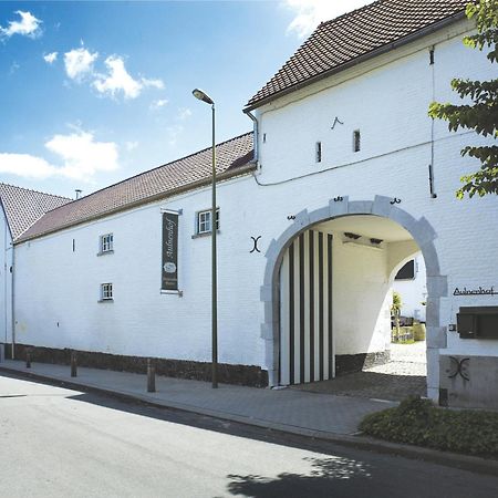 Hotel Aulnenhof Landen Exterior photo