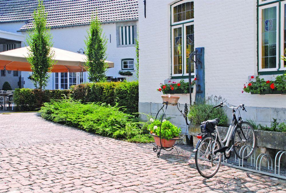 Hotel Aulnenhof Landen Exterior photo